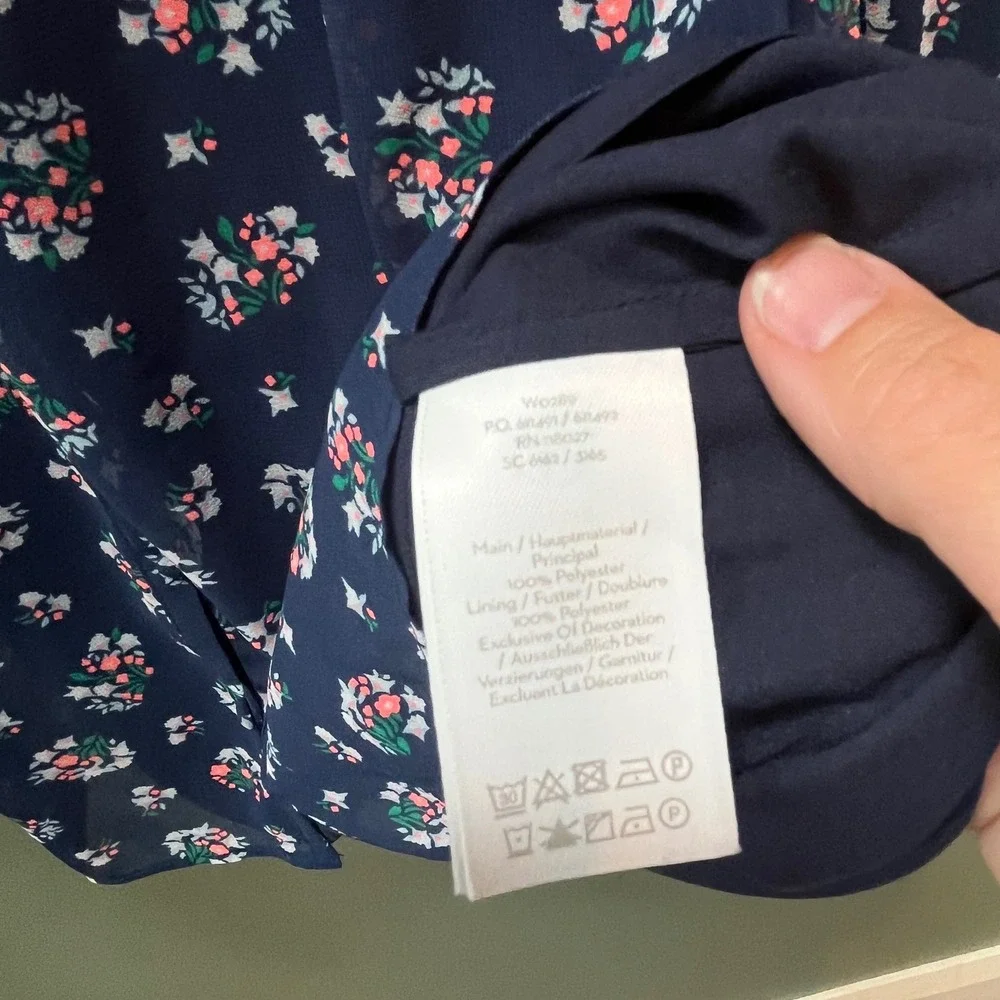 Boden Navy Blue Floral Ruffle High Neck Blouse W0289 Womens Size 6 Long Sleeve